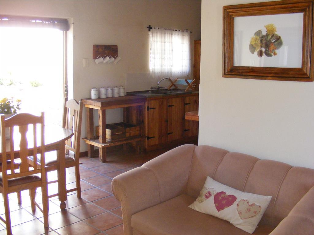 Pepper Tree Accommodation Beaufort Wes Buitenkant foto
